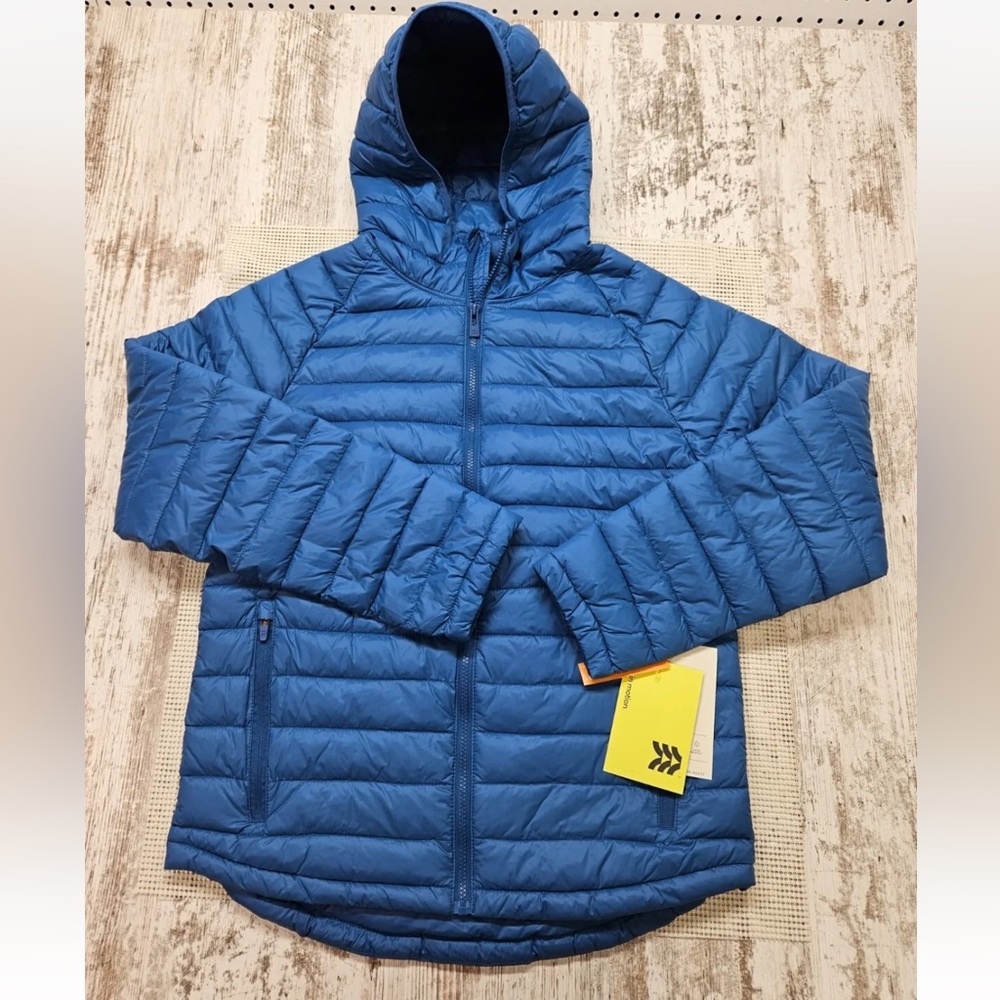 Men’s size medium lightweight, puffer jacket by all in motion